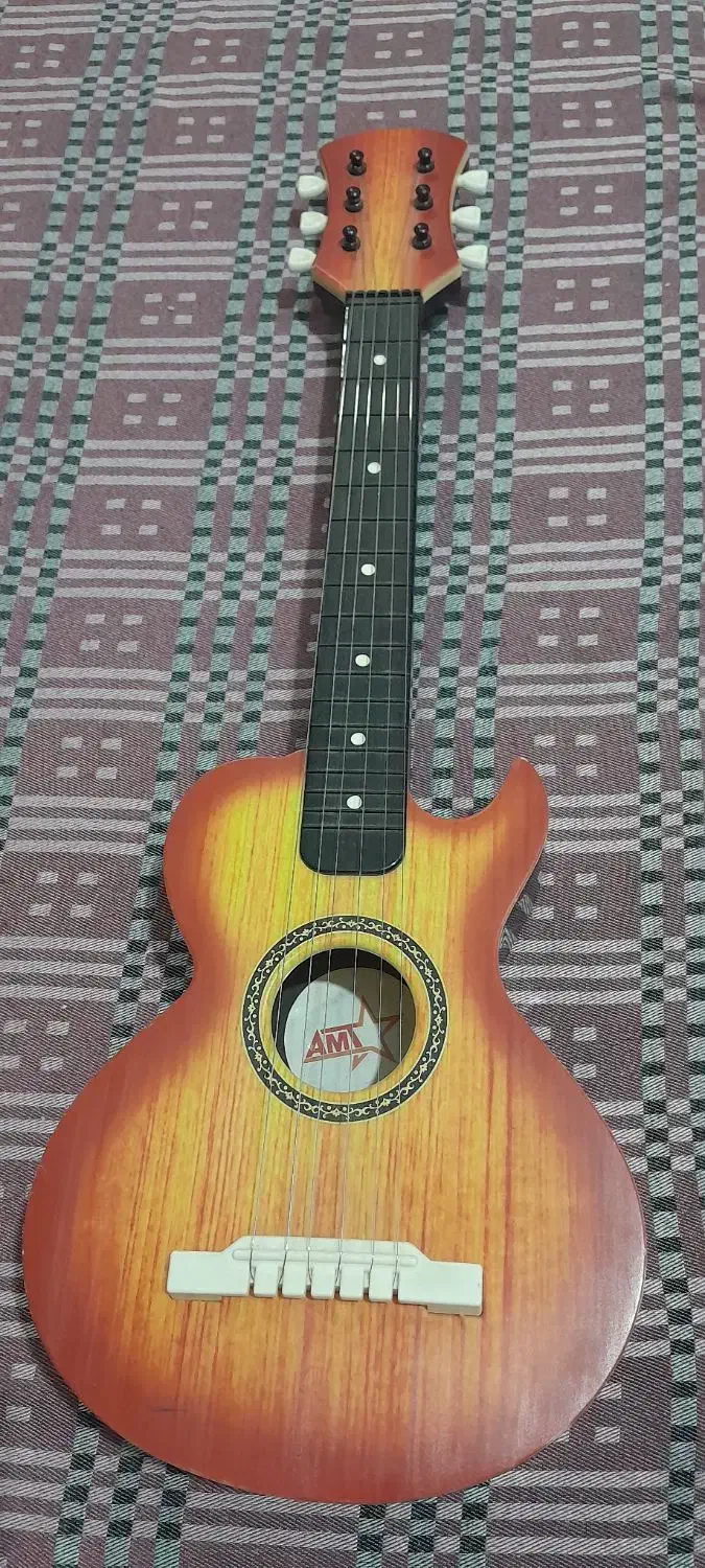 گیتار اسباب بازی|اسباببازی|گرگان, |دیوار