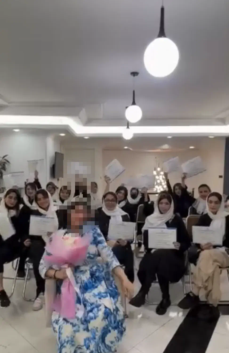 کراتین،اموزش گروهی با ارائه مدرک بین المللی|خدمات آموزشی|رشت, پستک|دیوار