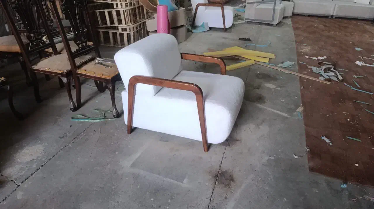 مبل  راحتی|مبلمان خانگی و میز عسلی|رباط‌کریم, شهرک صنعتی صباشهر|دیوار