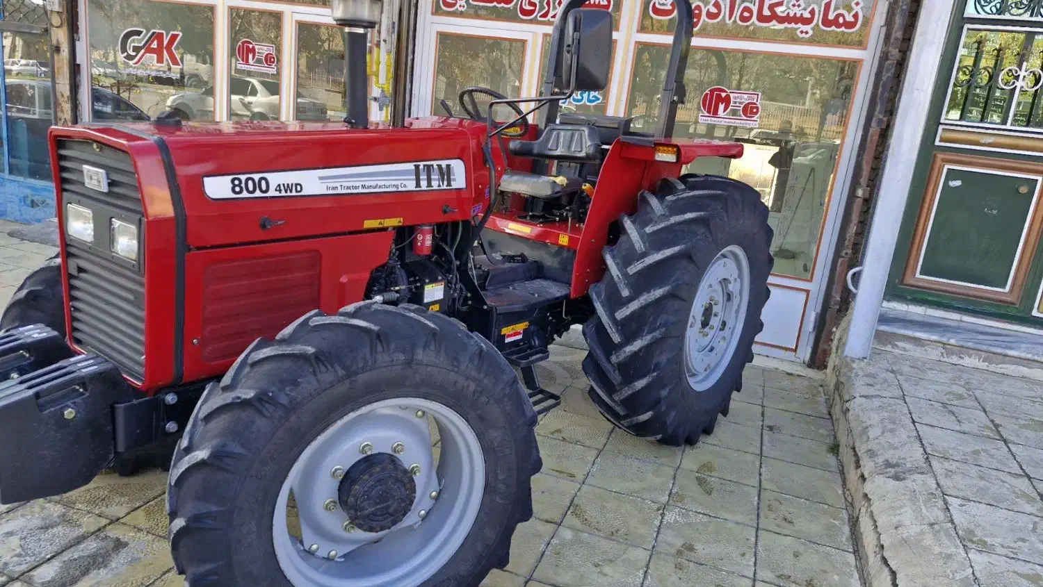 تراکتور  ۸۰۰جفت|خودرو سنگین|دیواندره, |دیوار