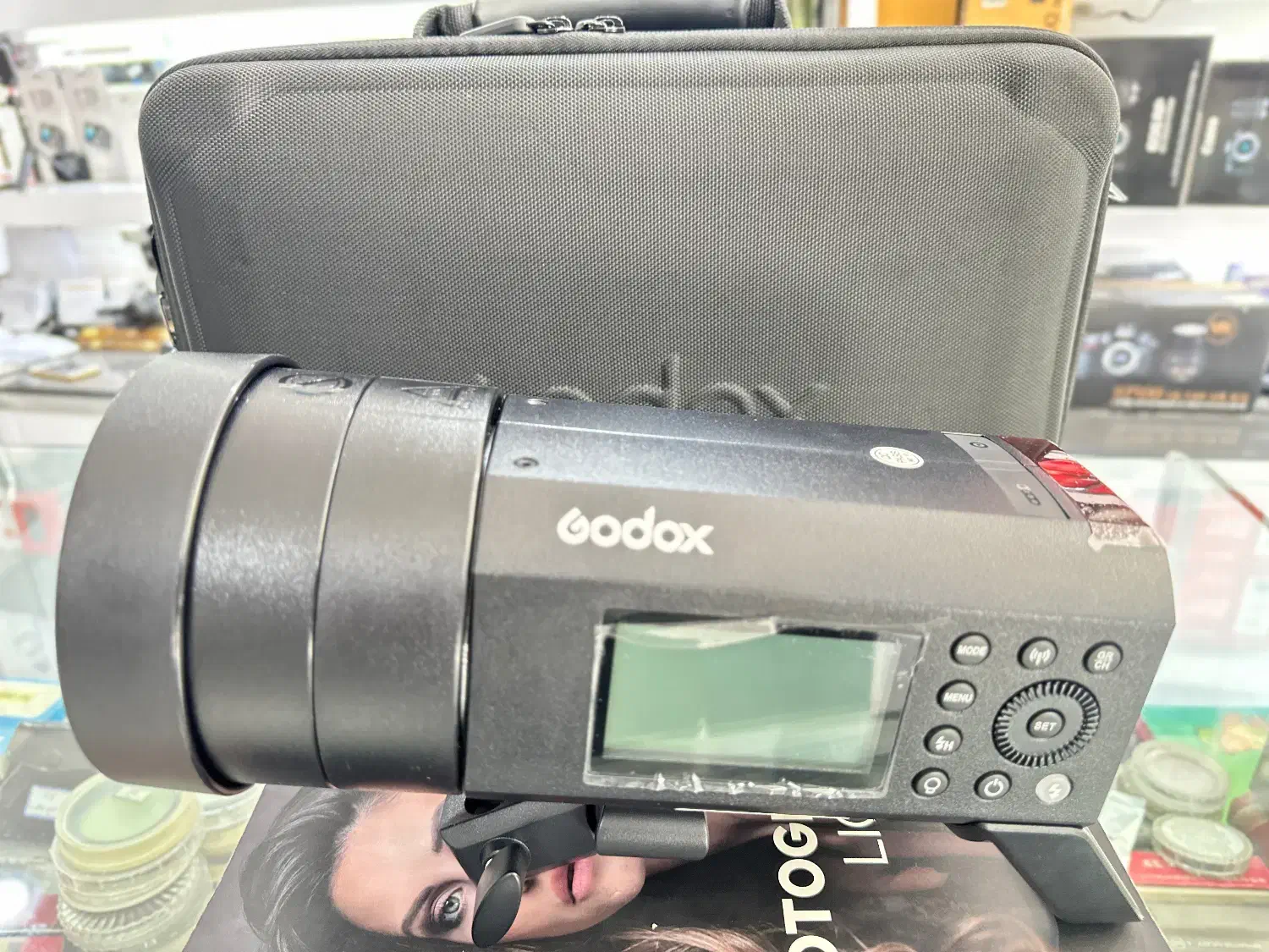 فلاش پرتابل گودکس Godox Witstro AD400 Pro|دوربین عکاسی و فیلمبرداری|شیراز, سینما سعدی|دیوار