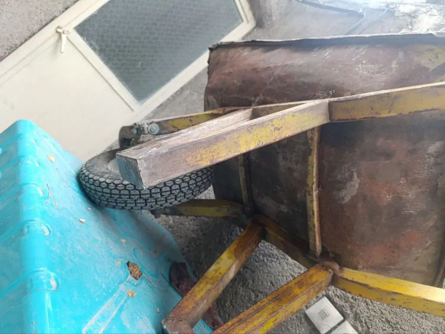 فرغون|ابزارآلات|مشهد, شهرک امام هادی (شهرک غرب)|دیوار