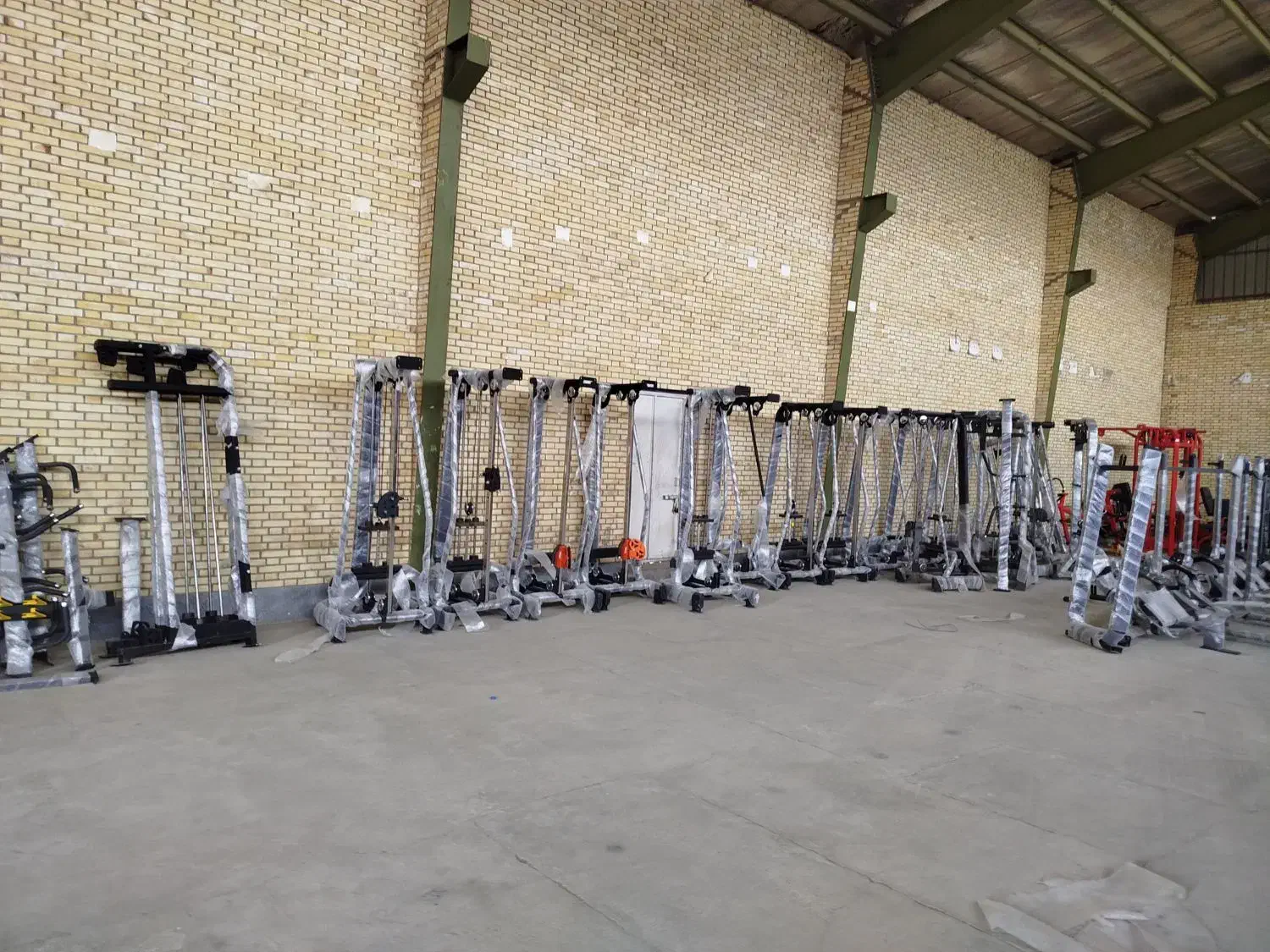 سیم کش ایستگاه بدنسازی باشگاهی کارگاه تولیدی ورزشی|تجهیزات ورزشی|شیراز, شهرک صنعتی شیراز|دیوار