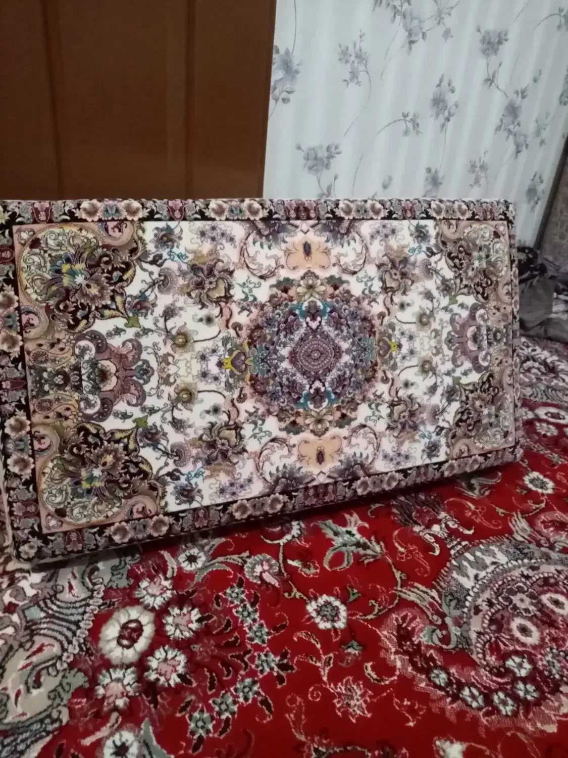 پشتی نو|پشتی|اهر, |دیوار