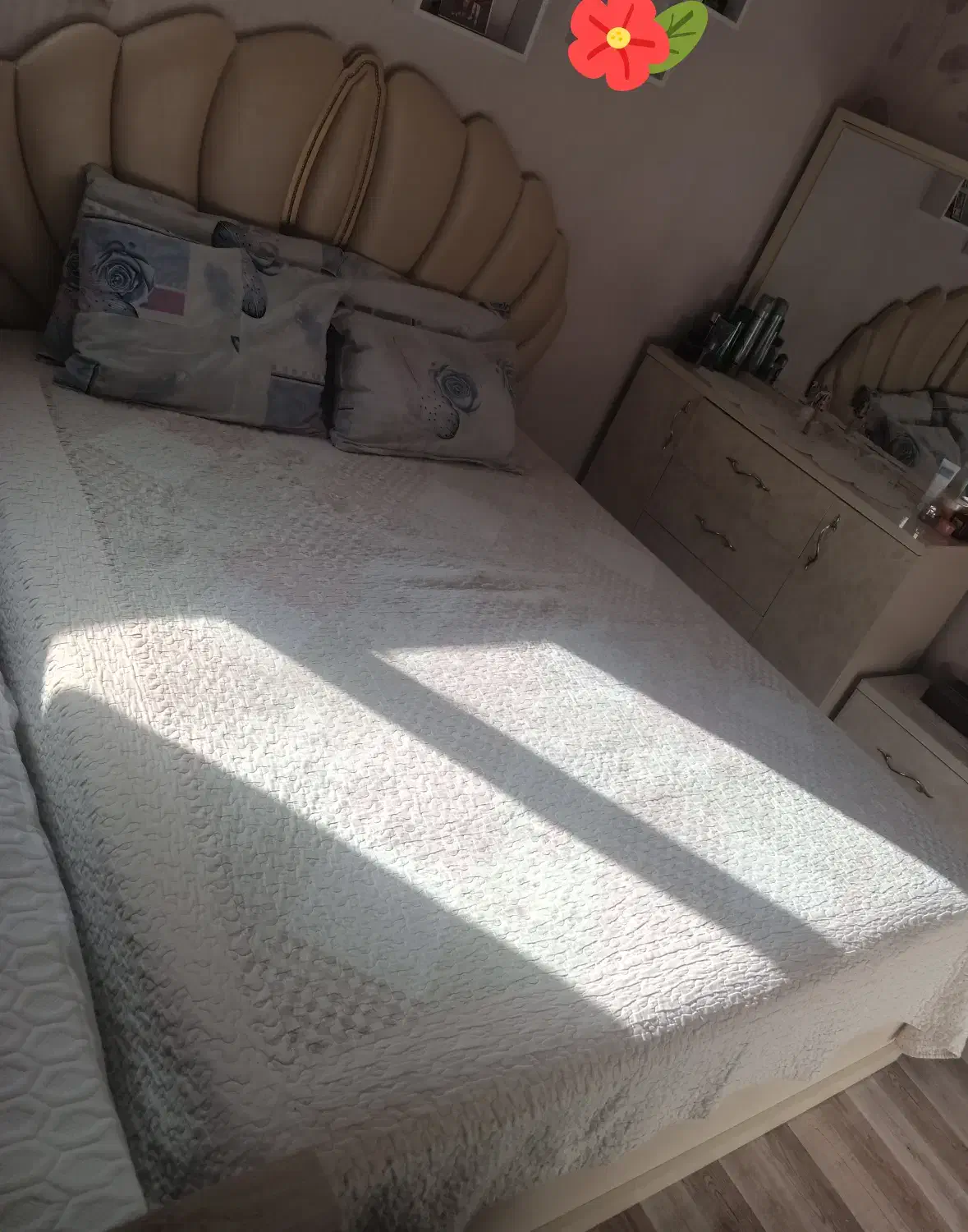 سرویس خواب دو نفره|تخت و سرویس خواب|شاهینشهر, عطار|دیوار