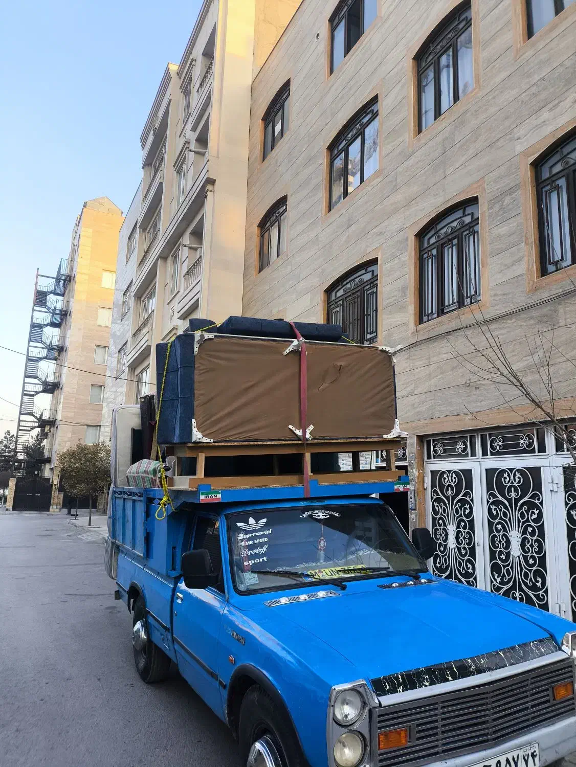 باربری حجت بار نیسان وخاور و کارگری حرفی|خدمات حمل و نقل|مشهد, دانشجو|دیوار