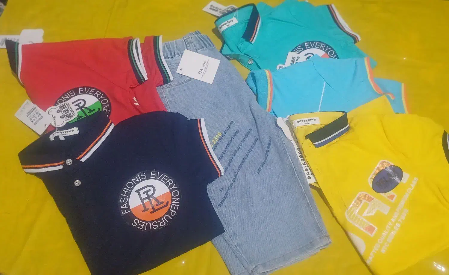 پوشاک بچگانه ارزانسرا با تخفیفات همیشگی|کفش و لباس بچه|دهدشت, |دیوار