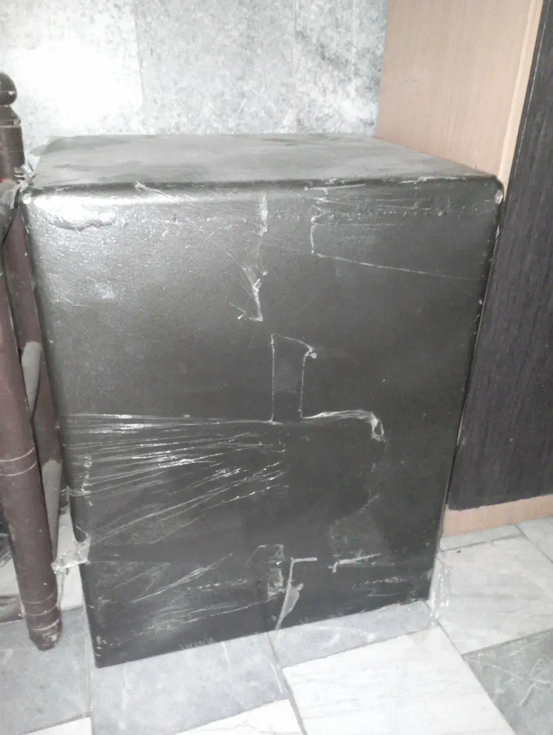 گاو صندوق|ابزارآلات|شهر ری, دیلمان|دیوار