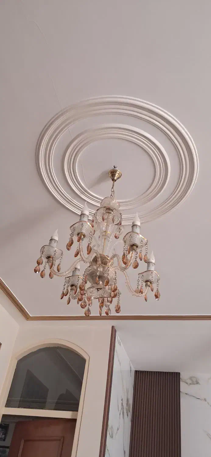 لوستر.|لوستر و چراغ آویز|ساوه, |دیوار