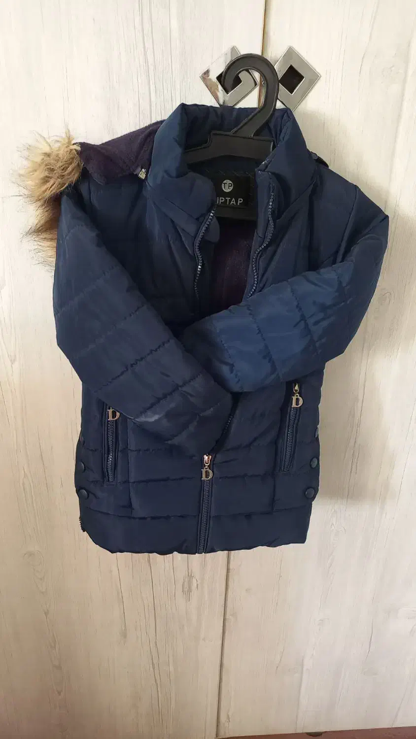 کاپشن سالم بدون پارگی.|کفش و لباس بچه|دماوند, دماوند|دیوار