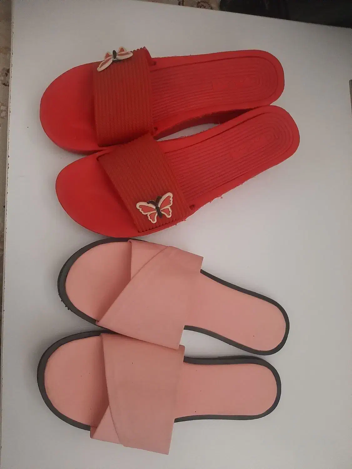 تعدادی کفش و صندل بفروش میرسد|کیف، کفش، کمربند|رشت, استادسرا|دیوار