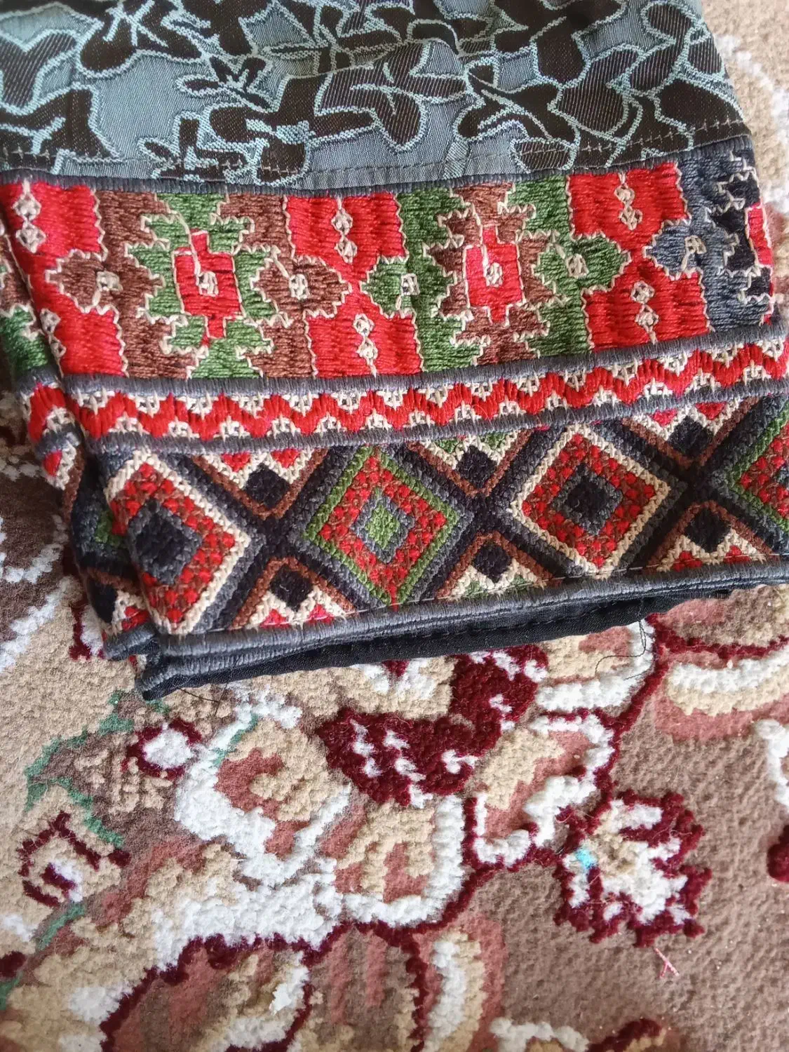 بلوچی دستی برای 10سال 9سال.|لباس|زابل, |دیوار