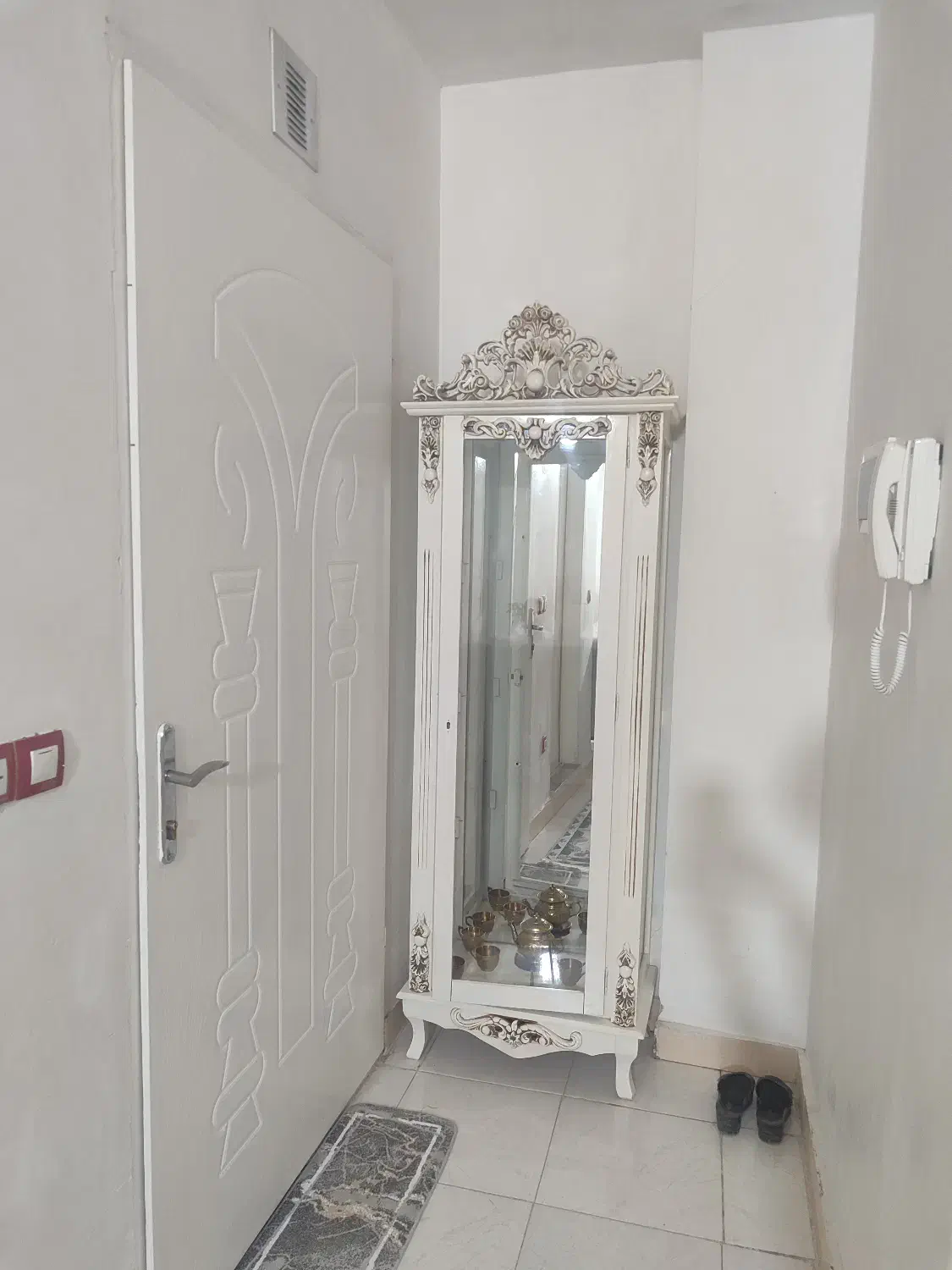 بوفه|بوفه، ویترین، کنسول|شاهین دژ, |دیوار