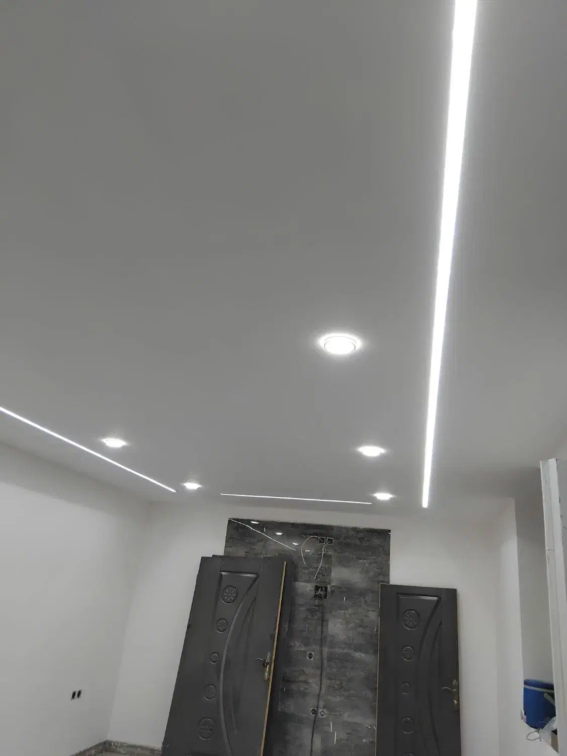 برق کاری،صفر تا صد و تعمیرات.ساختمان و صنعت|خدمات پیشه و مهارت|جیرفت, |دیوار