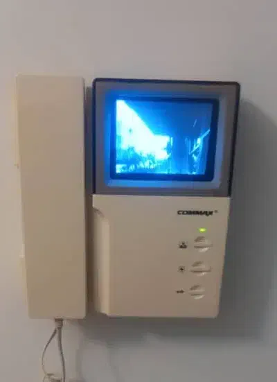 تعمیر تخصصی آیفون تصویری درب منزل ( کوماکس، تابا )|خدمات پیشه و مهارت|تهران, صادقیه|دیوار