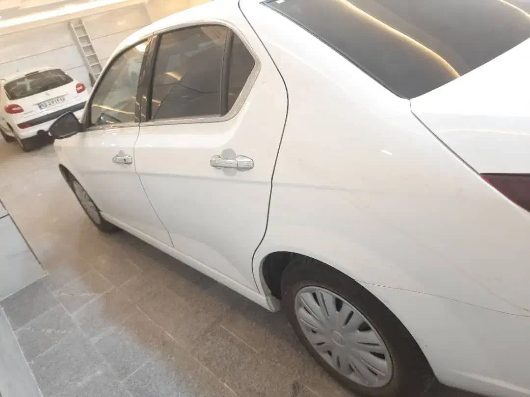 دنا پلاس بورسی ۱۴۰۴ کارکرد ۴۰۰۰|خودرو سواری و وانت|گرمسار, |دیوار