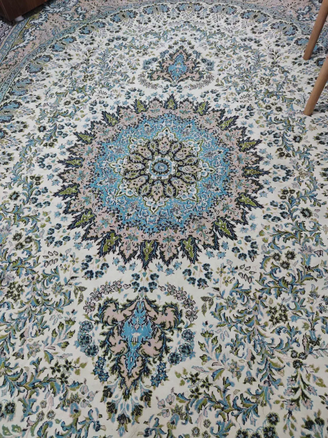 فرش 12 متری سالم و تمیز|فرش|رشت, پیرسرا|دیوار