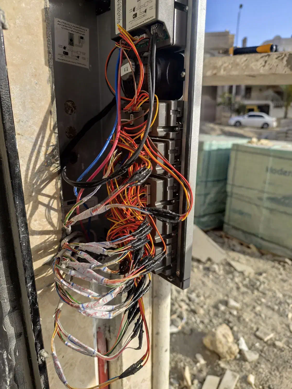 برقکار برقکاری ساختمان رفع اتصالی|خدمات پیشه و مهارت|زاهدان, |دیوار