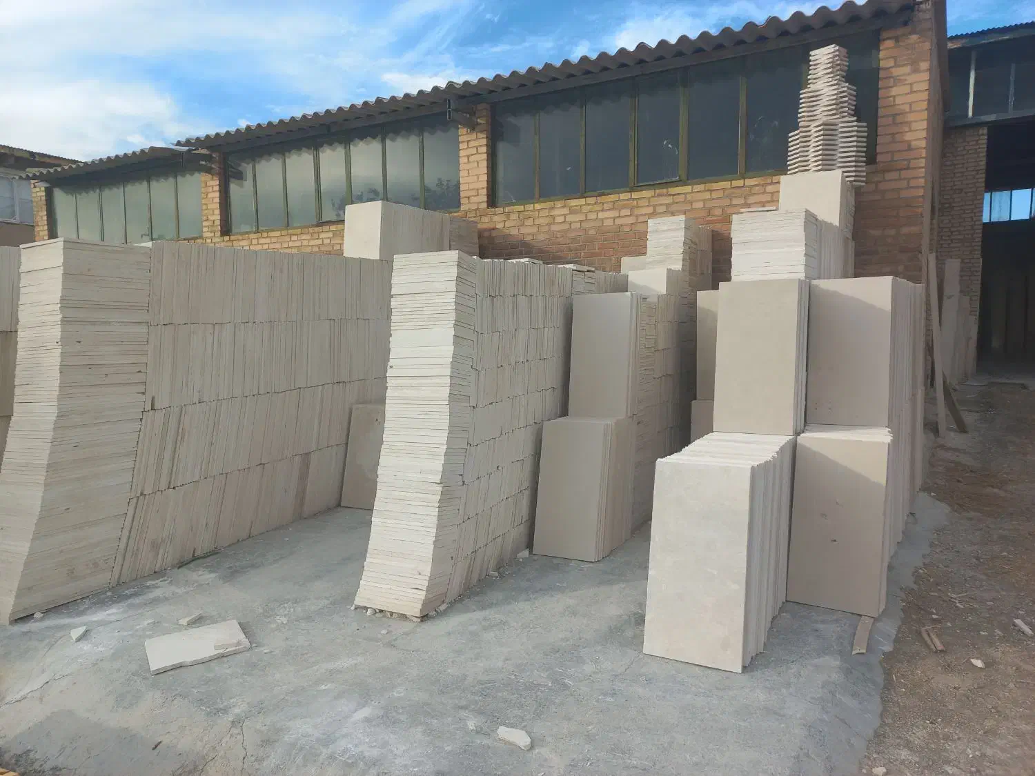 استخدام کارگر سنگبری|استخدام صنعتی، فنی، مهندسی|کرمانشاه, |دیوار