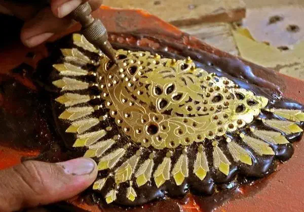 کار با طلا و جواهر در کارگاه ما|استخدام صنعتی، فنی، مهندسی|گلوگاه بابل (گلیا), |دیوار