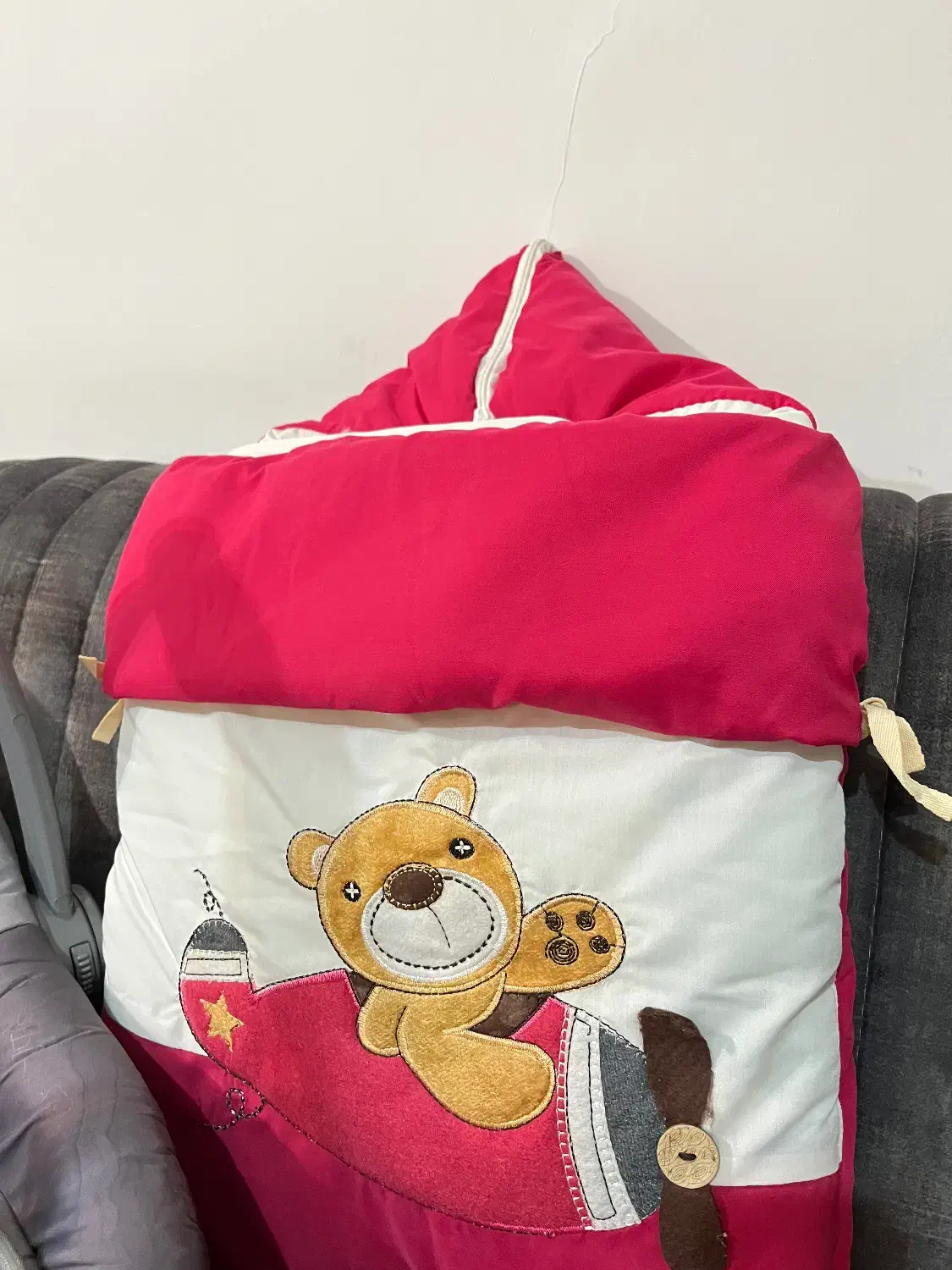 کریر|کالسکه و لوازم جانبی|قائن, |دیوار