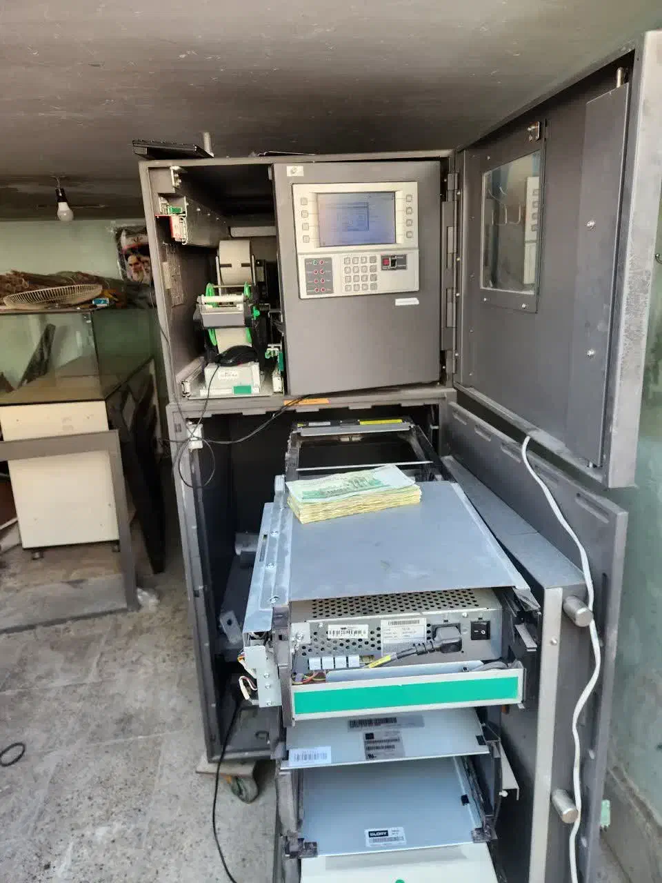 دستگاه خودپرداز ال جی تکنو 7|فروشگاه و مغازه|تهران, فردوسی|دیوار