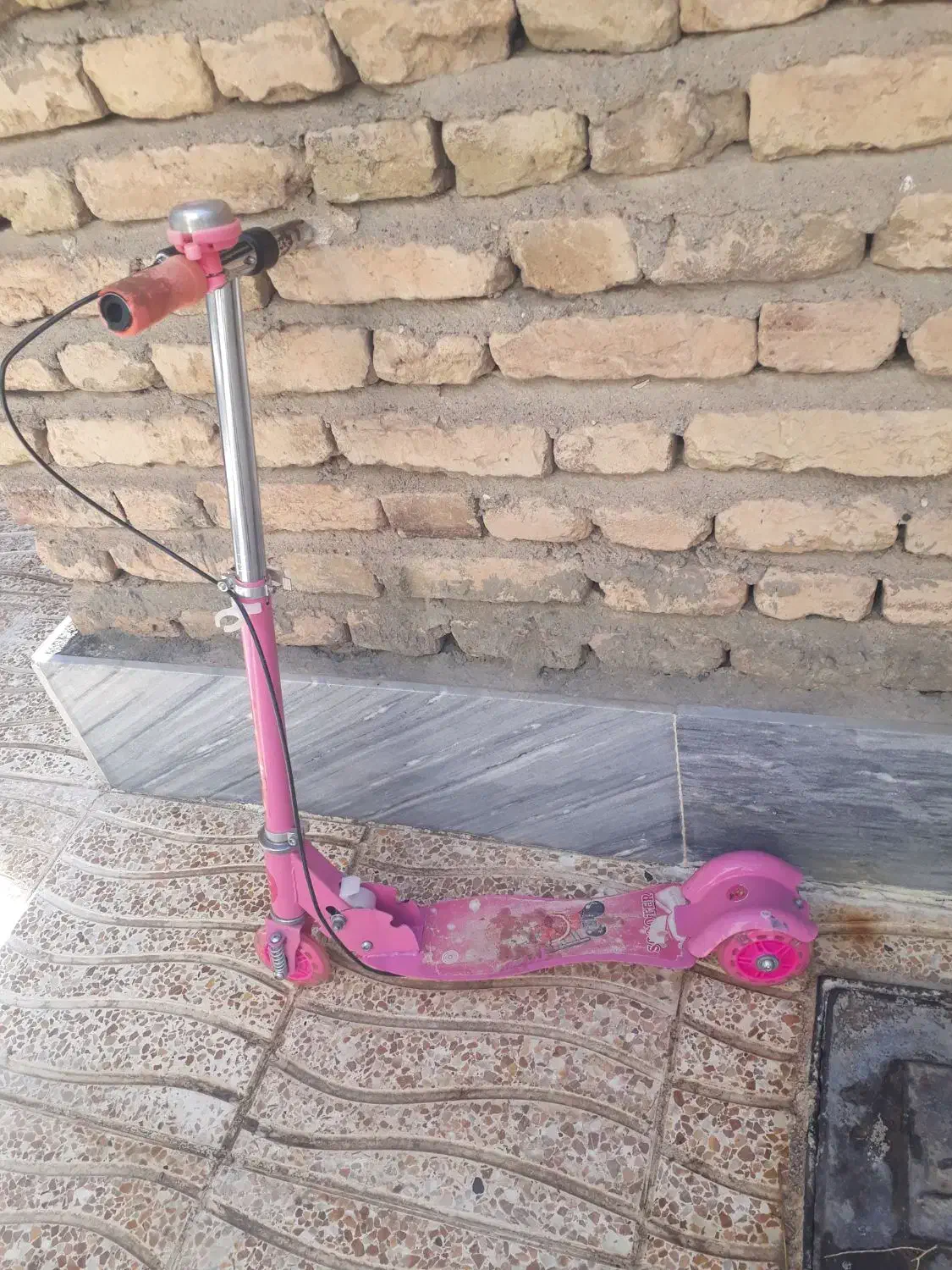 اسکوتر کودک|دوچرخه، اسکیت، اسکوتر|اهر, |دیوار