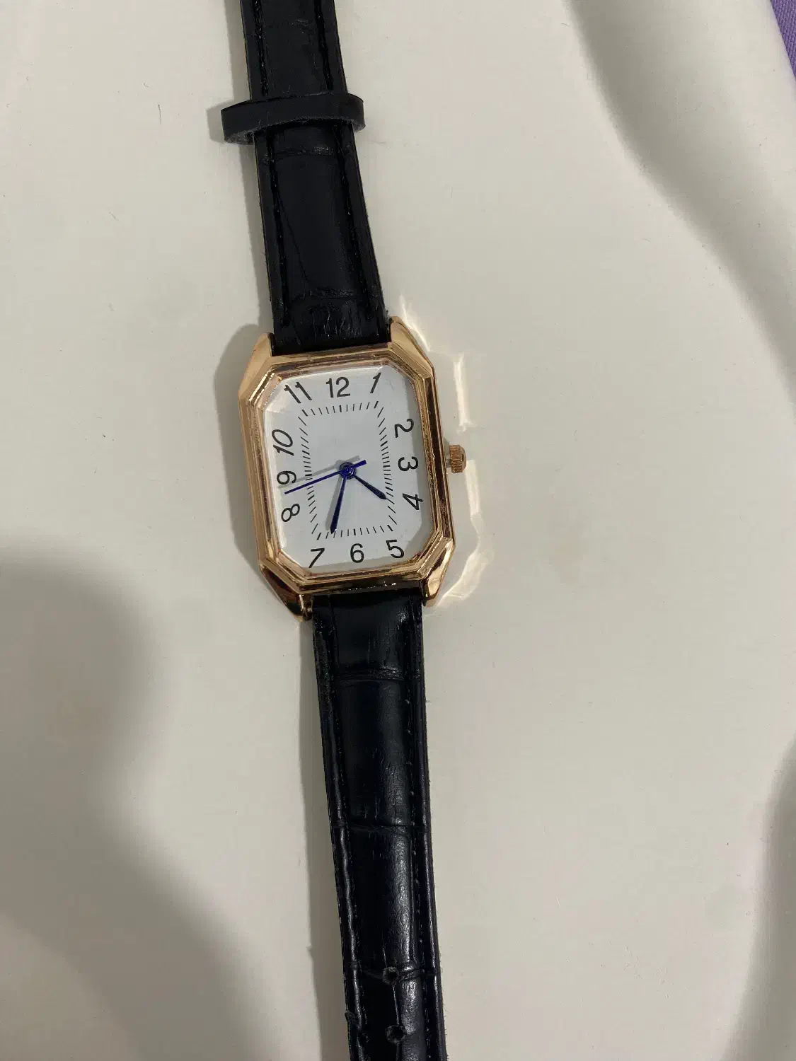 ساعت صفحه مربع بند چرمی|ساعت|بندر انزلی, آذربایجان|دیوار