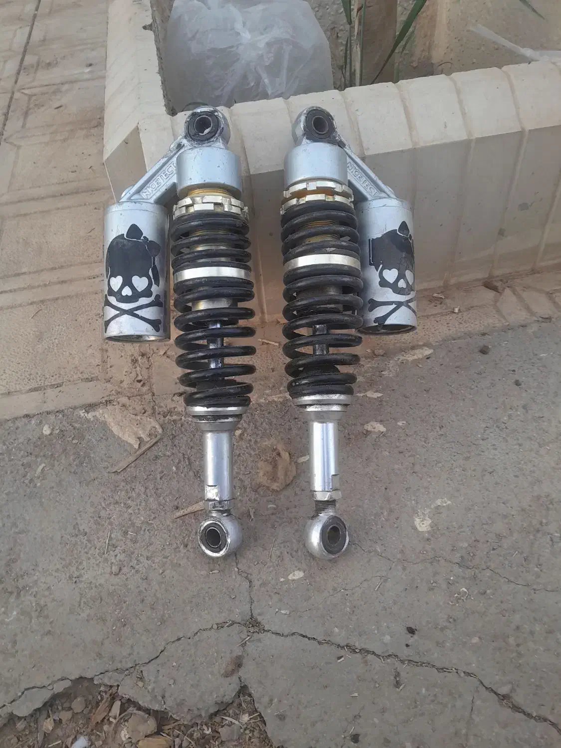 جفت کمک بادی سالمه بدون روغن ریزی|قطعات یدکی و لوازم جانبی|گناباد, |دیوار