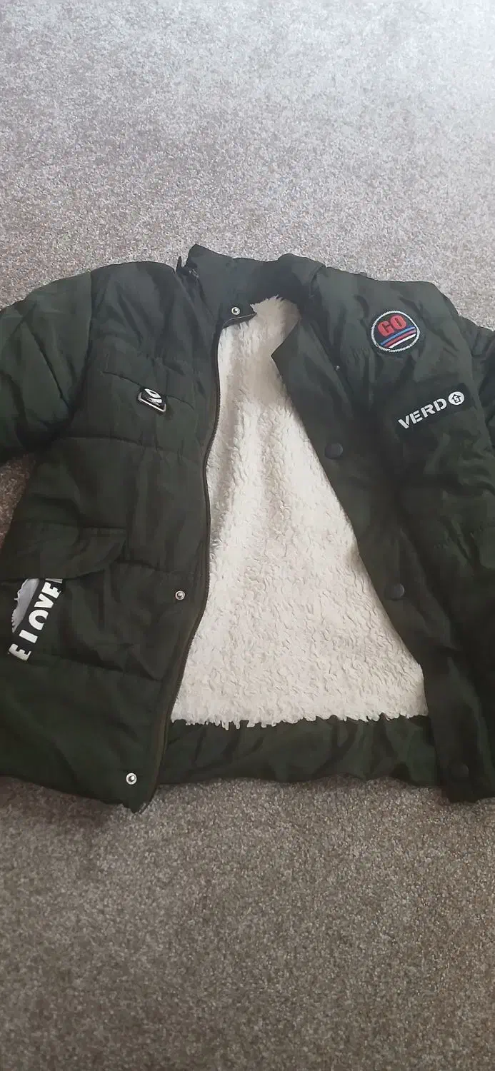 لباس زمستانه زنانه و دخترانه و یک کاپشن پسرانه|لباس|ایلام, |دیوار