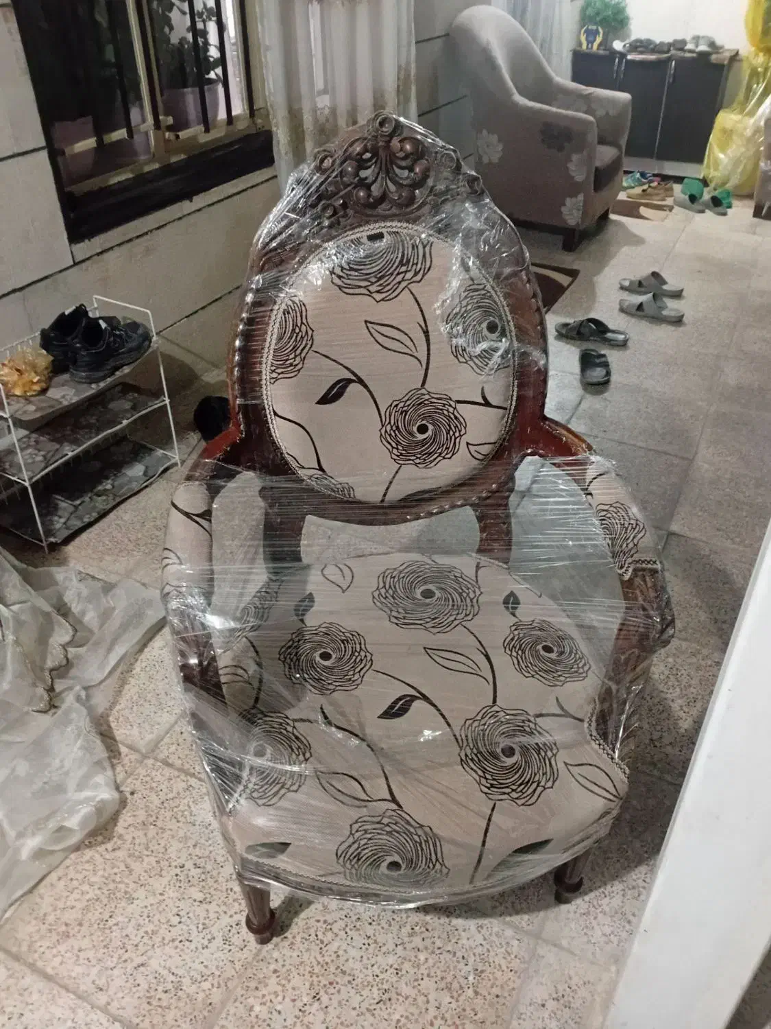 مبل نیم ست سلطنتی|مبلمان خانگی و میز عسلی|همدان, |دیوار