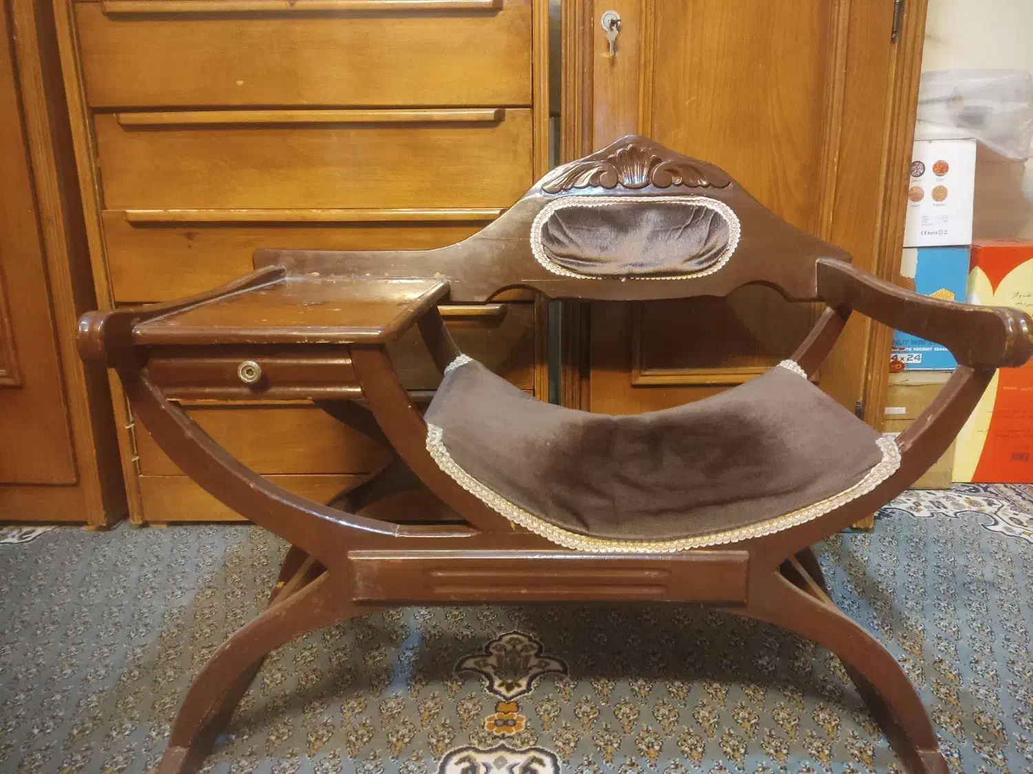 میز تلفن|میز تلفن|قم, سعادتی|دیوار