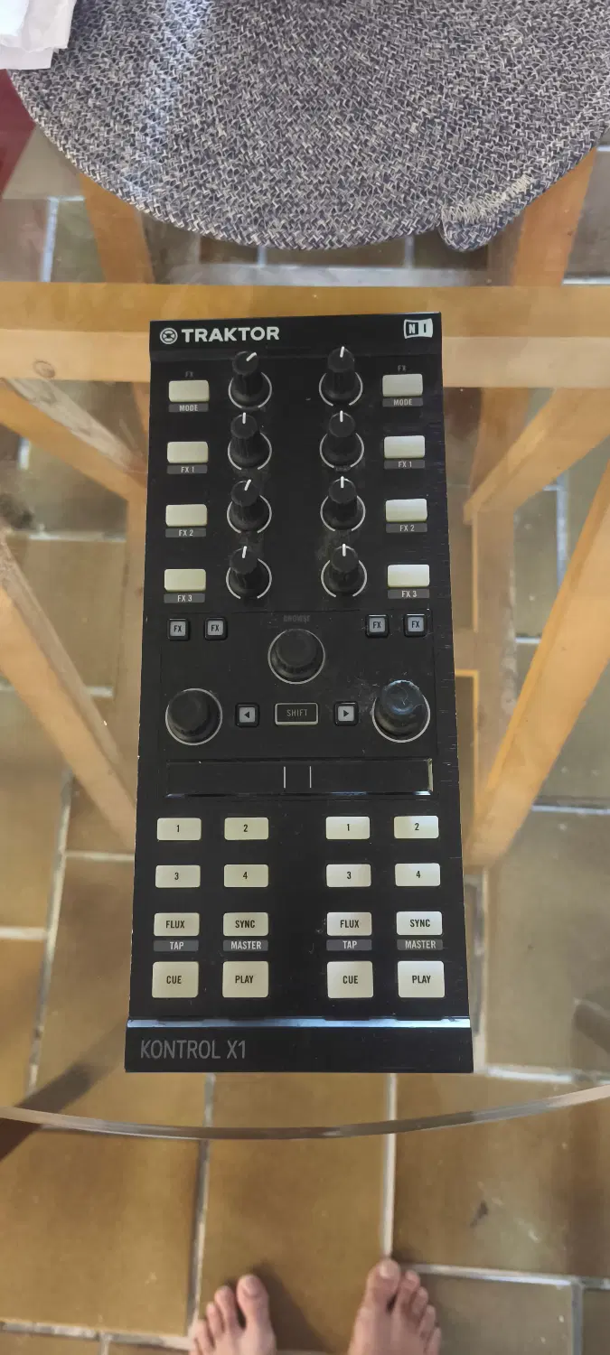 کنترلر دیجی Traktor X1 MK2|آلات موسیقی|تهران, سنائی|دیوار