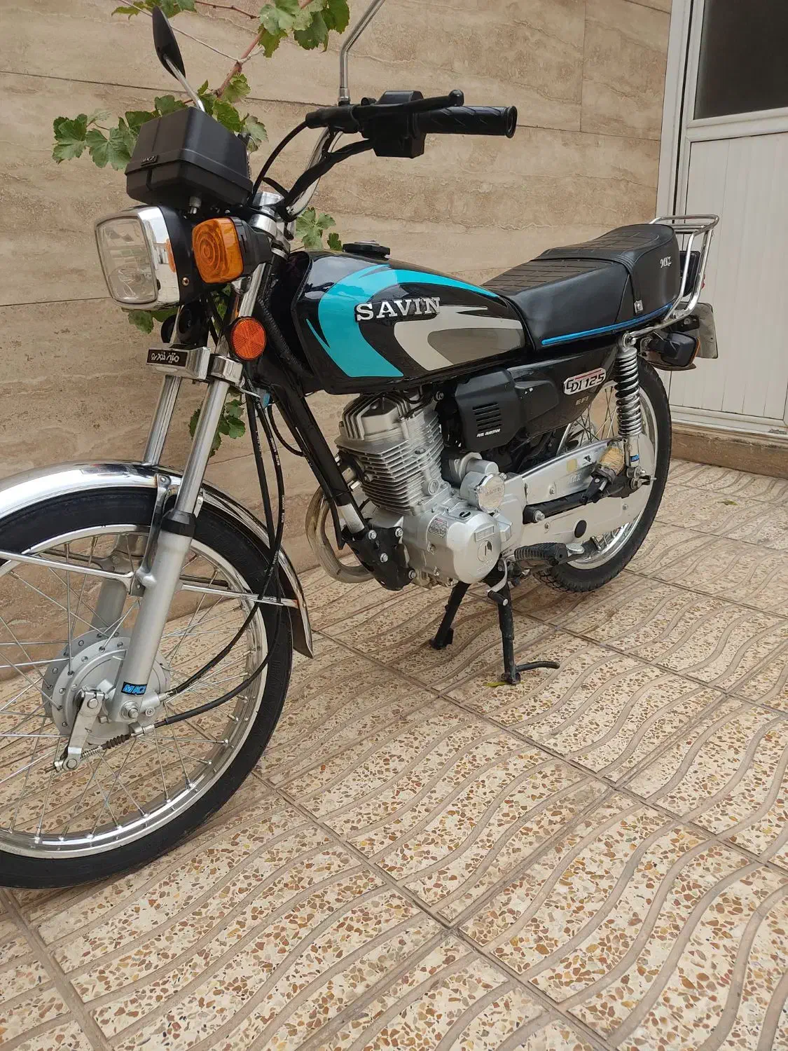 موتر 125ساوین|موتورسیکلت|میانه, |دیوار