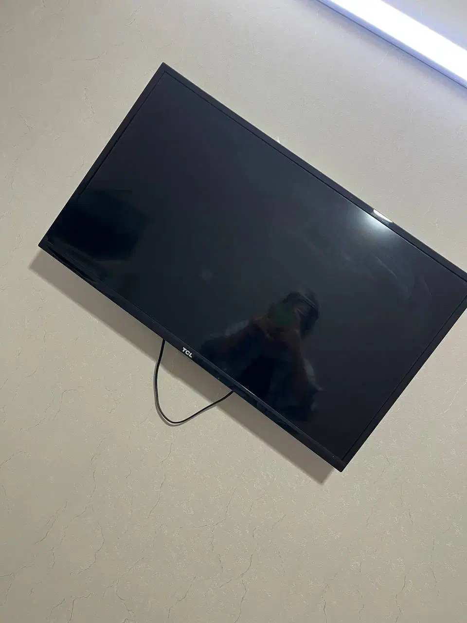 تلویزیون۳۲ اینچ کاملا سالم|تلویزیون و پروژکتور|هشتگرد, شهرک بعثت|دیوار