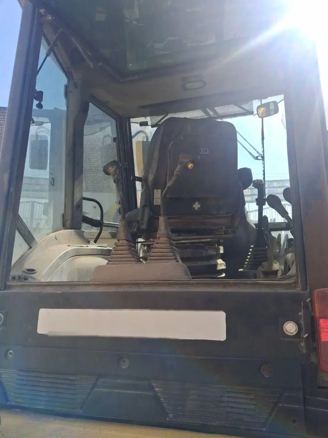 بیل بکهو نیو هلند ۲۰۰۸|خودرو سنگین|یزد, |دیوار