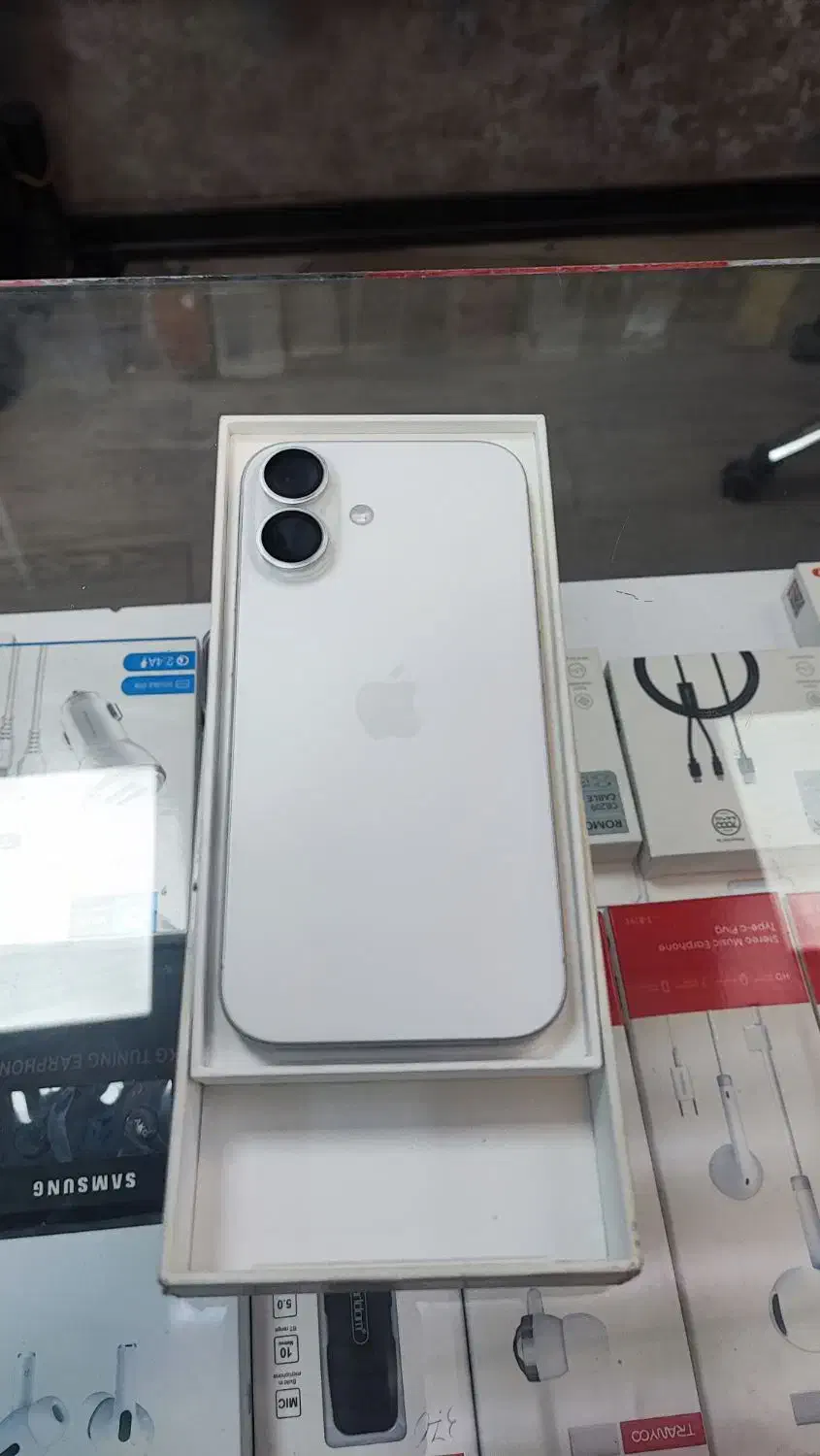 iPhone 16 normal white|موبایل|اهواز, کیانپارس |دیوار