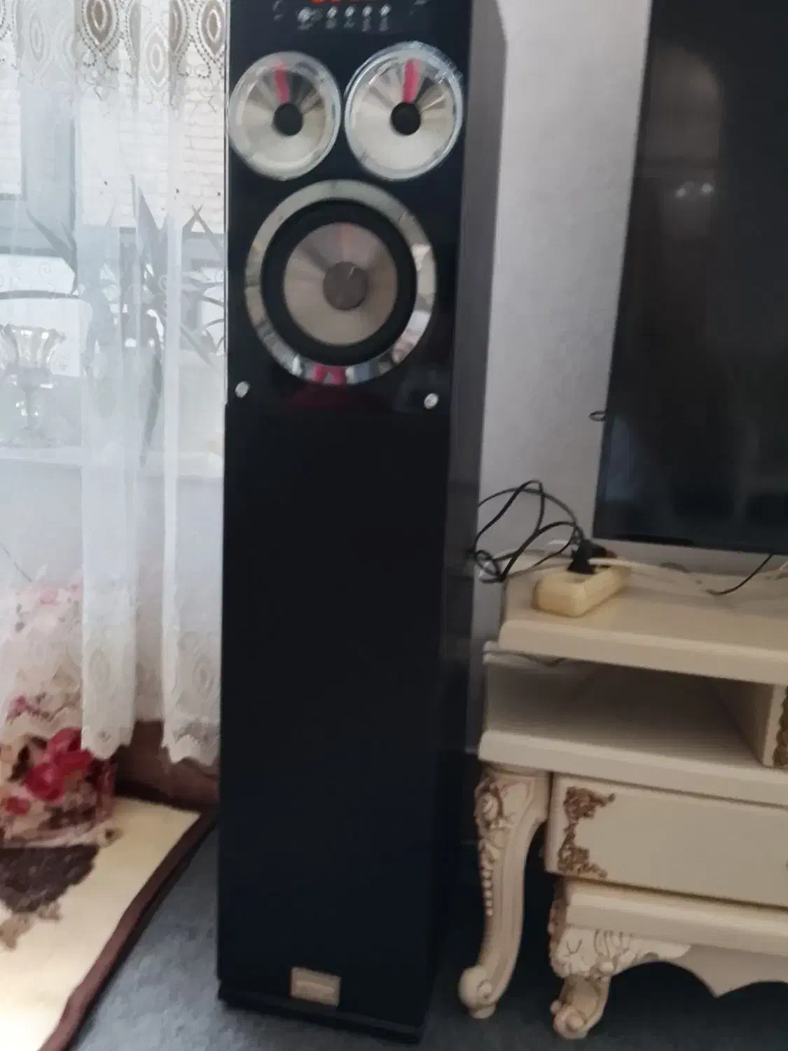 یک جفت اسپیکر خانگی|سیستم صوتی خانگی|تبریز, |دیوار