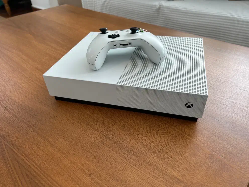 Xbox one 1 ترابایت۱|کنسول، بازی ویدئویی و آنلاین|محمودآباد, |دیوار