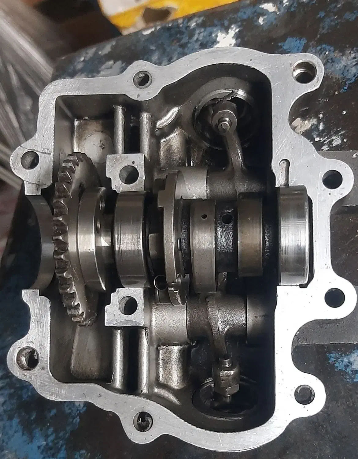 میل سوپاپ و درب سوپاپ آپاچی180|قطعات یدکی و لوازم جانبی|ورامین, ورامین|دیوار