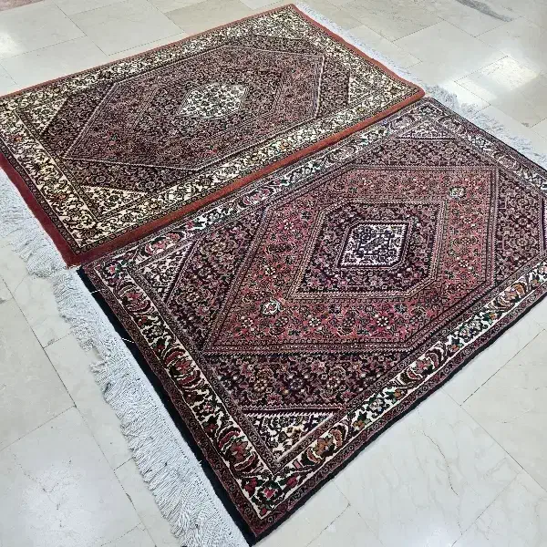 دوعدد ذرع‌چارک بیجار و زنجان نو|فرش|تهران, شیراز|دیوار