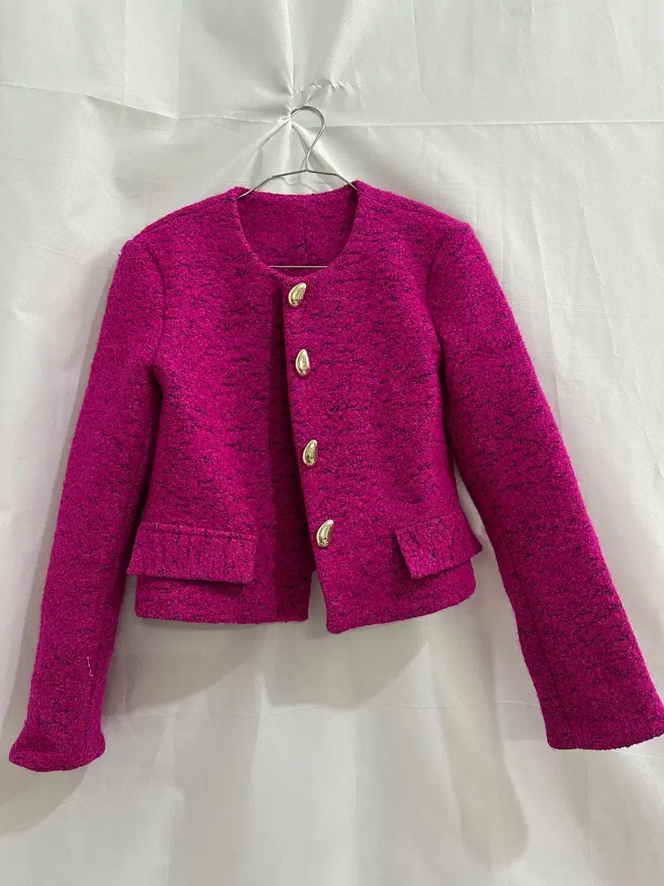 کت و دامن|لباس|آمل, |دیوار