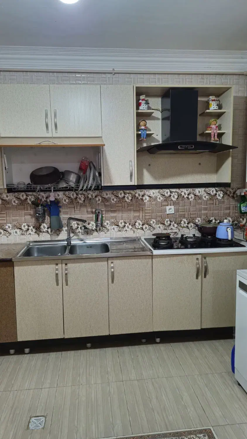 تعدادی کابینت به همراه هود و سینک|اجاق گاز و لوازم برقی پختوپز|تاکستان, |دیوار