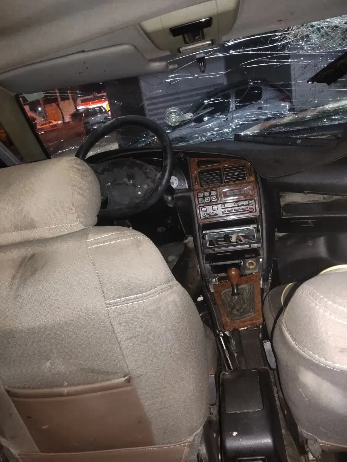 پارس۸۶تصادفی|خودرو سواری و وانت|کرمانشاه, |دیوار