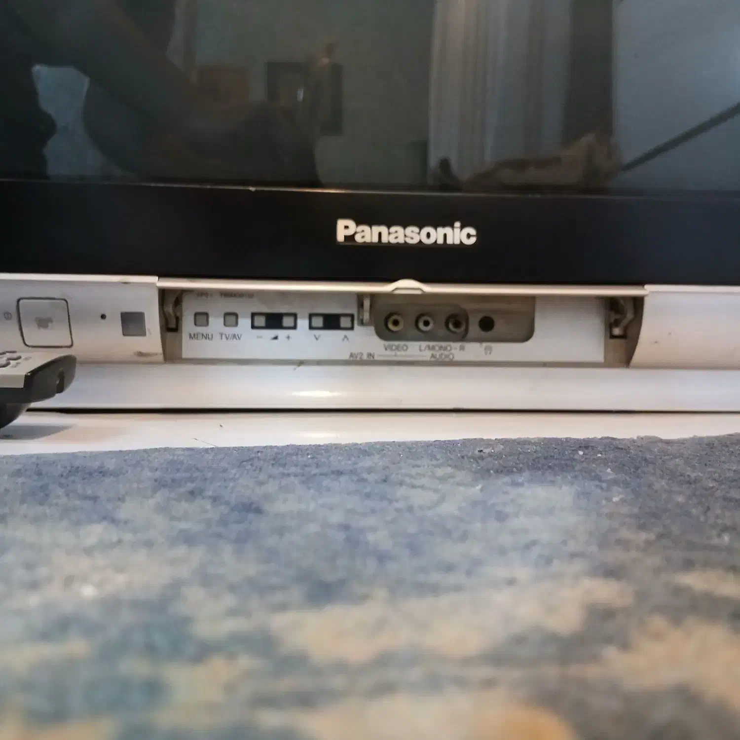 تلویزیون قدیمی پاناسونیک ۲۱ اینچ سالم و در حد|تلویزیون و پروژکتور|کرج, فاز ۱ مهرشهر|دیوار