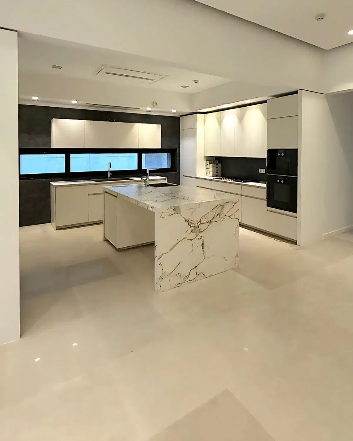 زعـفـرانـیــه ( ساختمان برند ) 200 متر