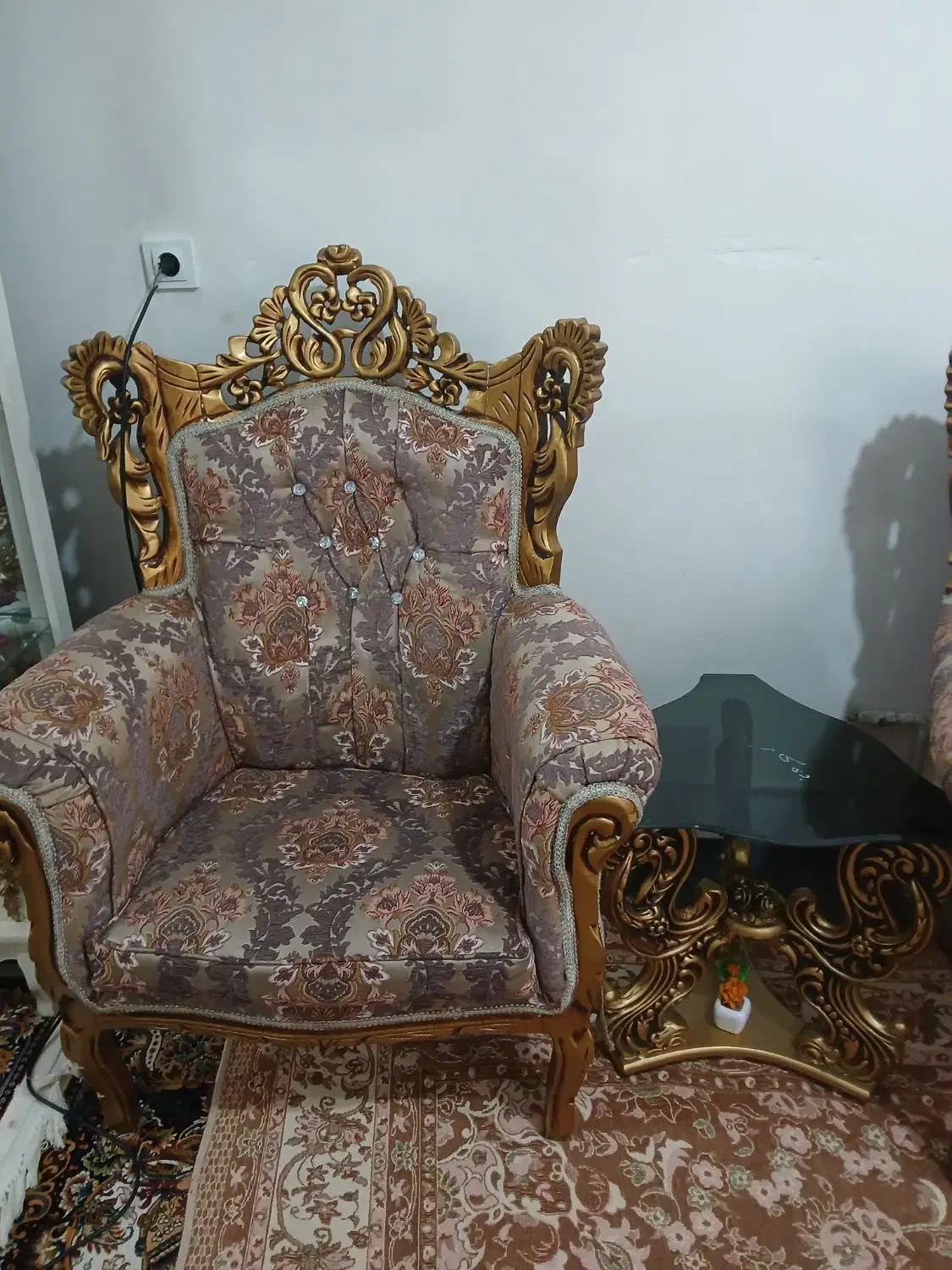 مبل سلطنتی|مبلمان خانگی و میز عسلی|پیشوا, |دیوار