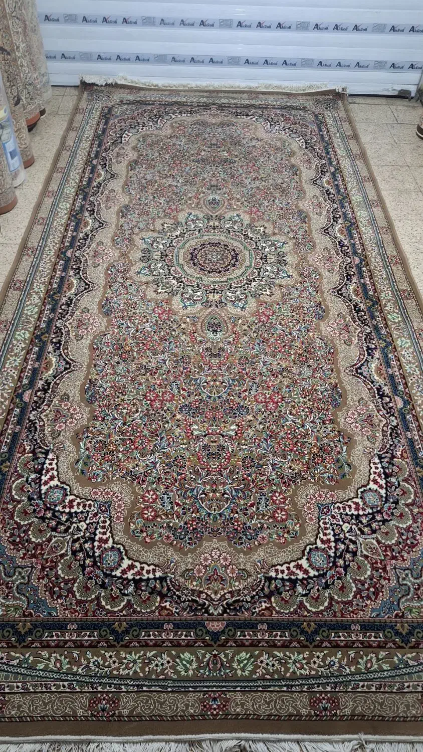 فرش بهار۲در۴متری زمرد ۵۰۰تراکم۱۲۰۰ گردویی|فرش|مشهد, وحید|دیوار