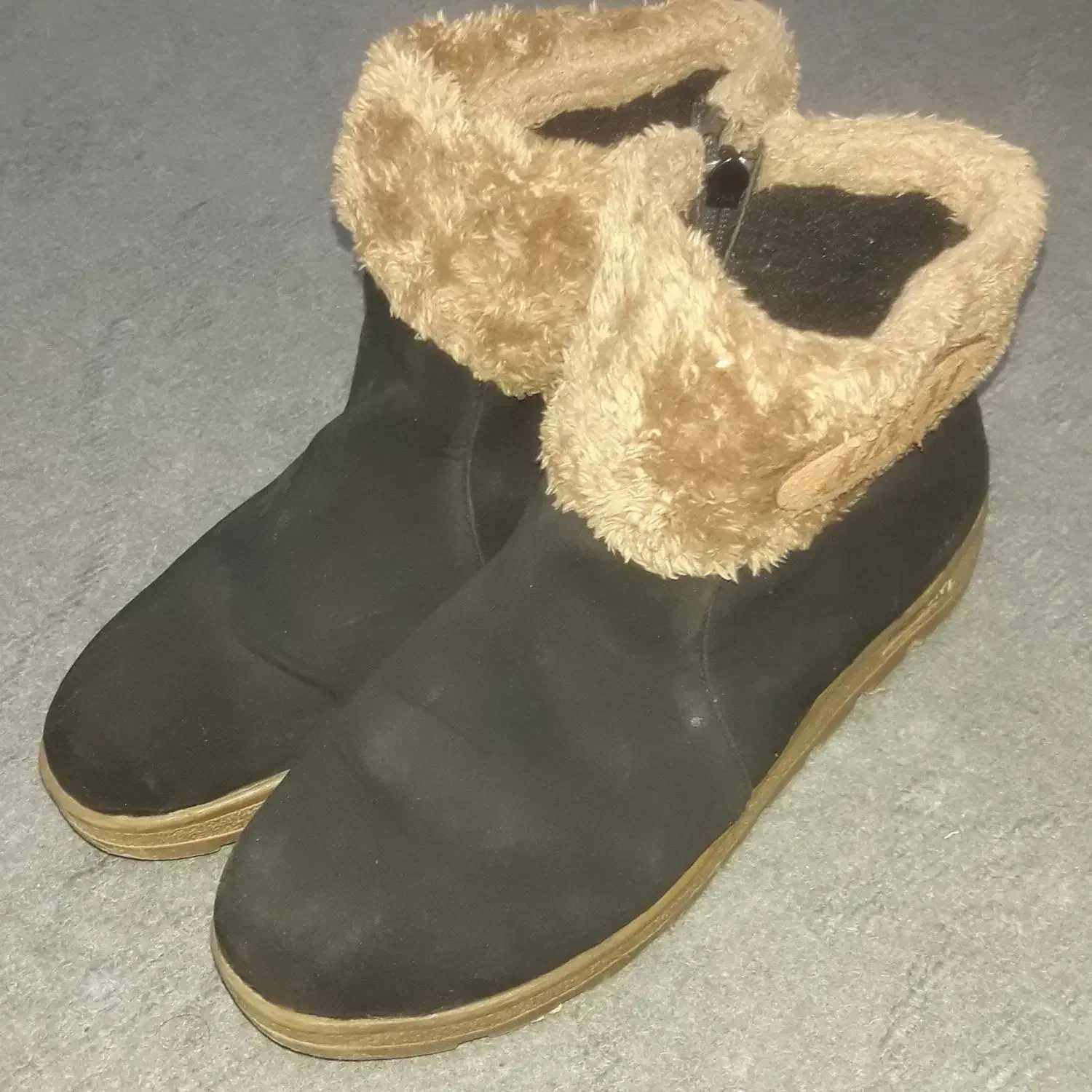 اگهی کفش|کیف، کفش، کمربند|اهواز, بیست متری شهرداری|دیوار