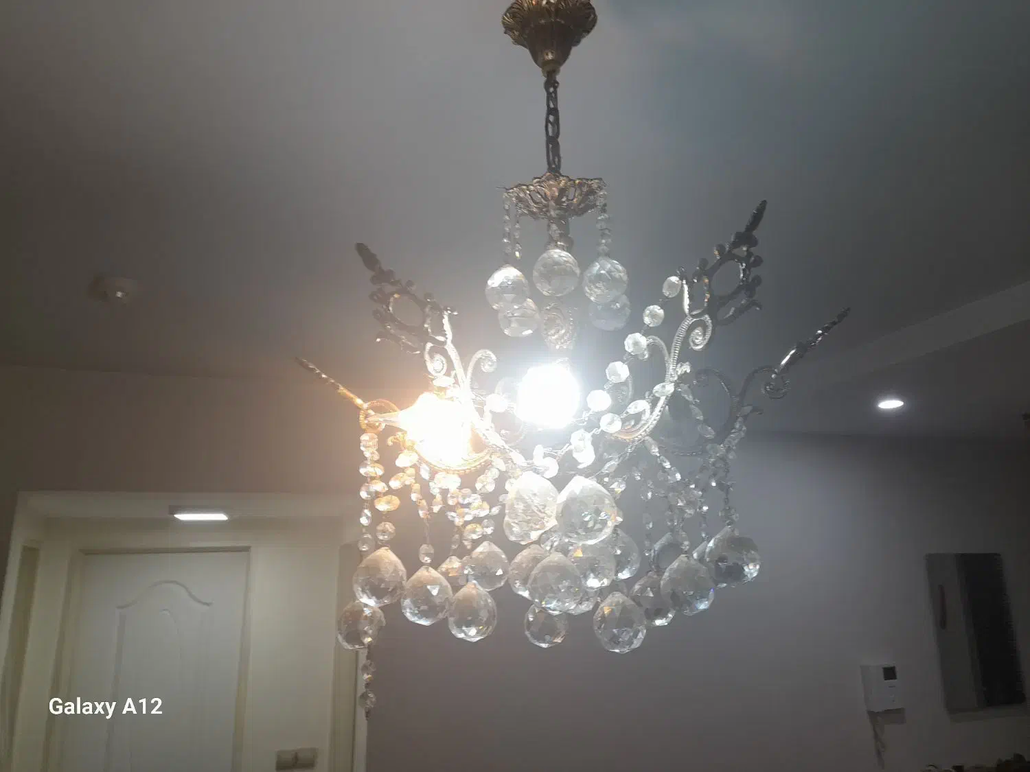 لوستر ۶ شاخه|لوستر و چراغ آویز|پرند, فاز ۳|دیوار